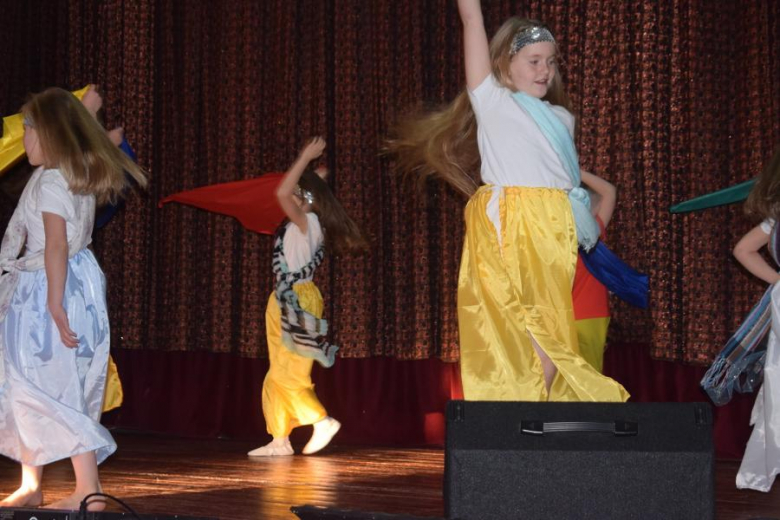 Dzień Kobiet w Gminnym Ośrodku Kultury w Kostomłotach