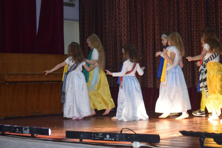 Dzień Kobiet w Gminnym Ośrodku Kultury w Kostomłotach