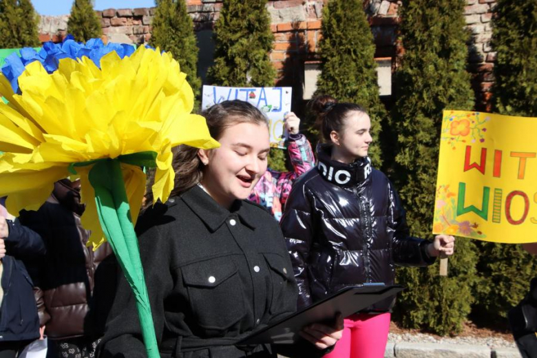 Powitanie wiosny w Udaninie. Przez miejscowość przeszedł barwny korowód