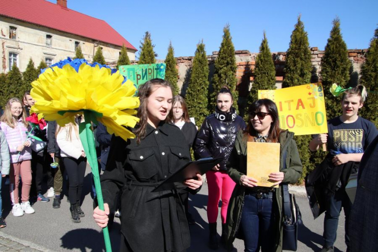 Powitanie wiosny w Udaninie. Przez miejscowość przeszedł barwny korowód