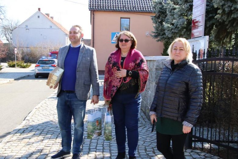Powitanie wiosny w Udaninie. Przez miejscowość przeszedł barwny korowód