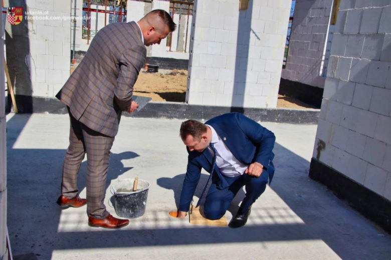 Wmurowano kamień węgielny pod budowę Centrum Usług Społeczno-Zdrowotnych w Piekarach