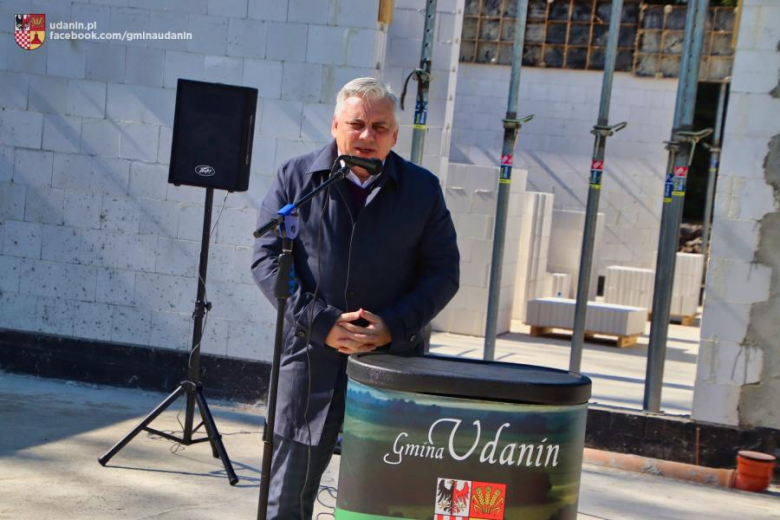 Wmurowano kamień węgielny pod budowę Centrum Usług Społeczno-Zdrowotnych w Piekarach