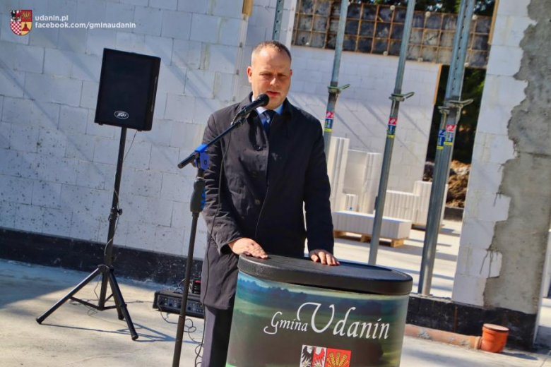 Wmurowano kamień węgielny pod budowę Centrum Usług Społeczno-Zdrowotnych w Piekarach