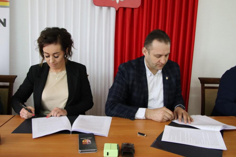 Jest podpisana umowa z wykonawcą na budowę kanalizacji w gminie Udanin