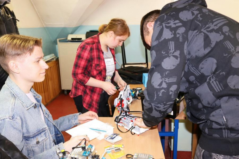 Aktywny Dzień Zawodowca w PZS nr 2