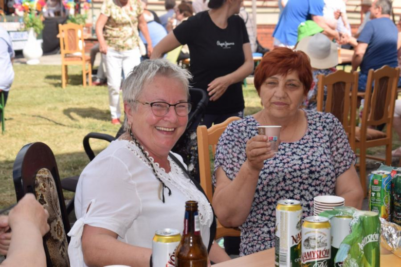 Przegląd Zespołów Ludowych "Kostomłocka nuta"