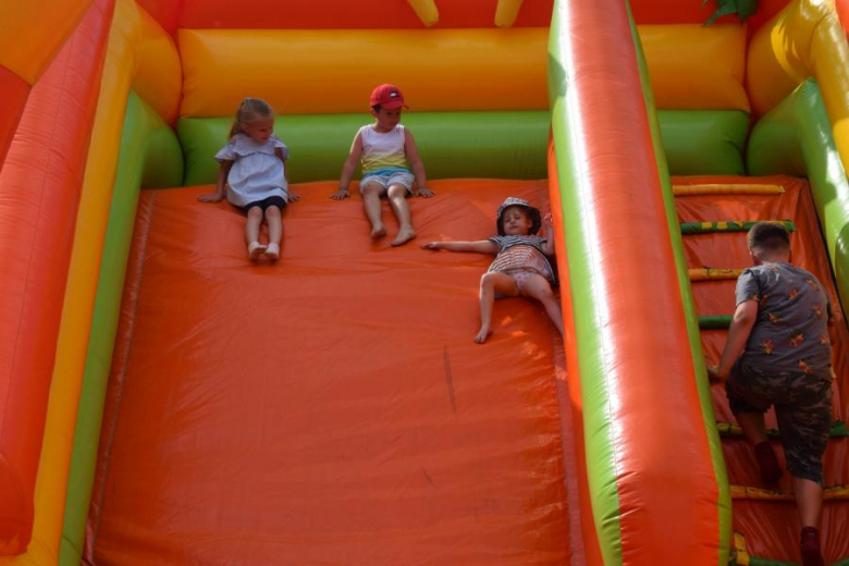 Przegląd Zespołów Ludowych "Kostomłocka nuta"