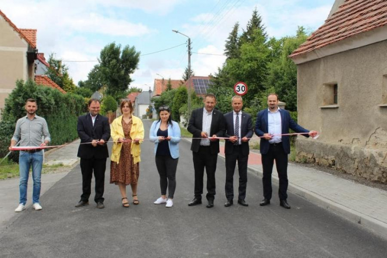 Trzy drogi na terenie gminy Udanin oddane do użytku