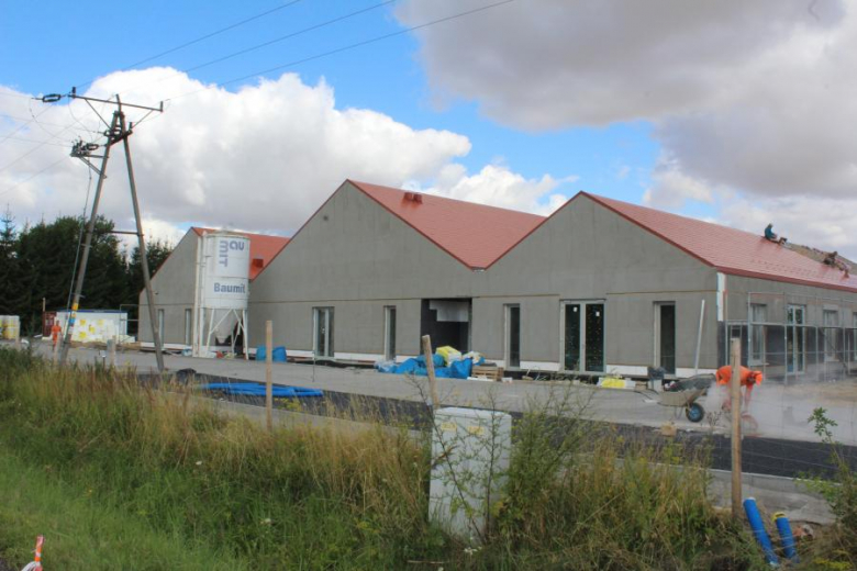 Trwa budowa Centrum Usług Społeczno –Zdrowotnych w Piekarach