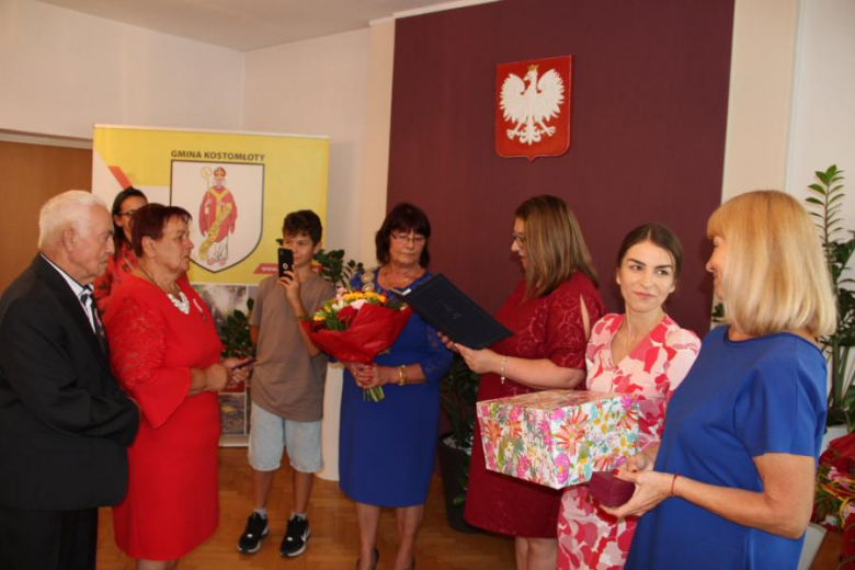 Wręczono medale za długoletnie pożycia małżeńskie