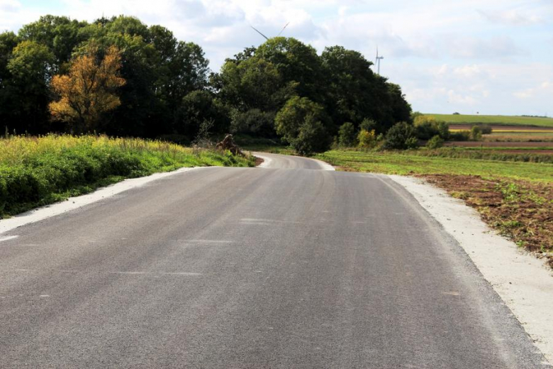 Odebrano I etap przebudowy drogi gminnej relacji Piotrowice – Paździorno