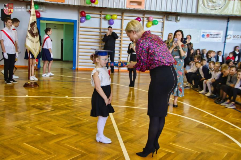 28 października br. odbyło się kolejne pasowanie pierwszaków, tym razem w Szkole Podstawowej w Udani