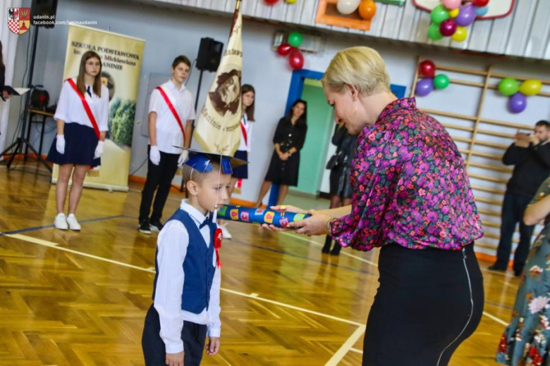 28 października br. odbyło się kolejne pasowanie pierwszaków, tym razem w Szkole Podstawowej w Udani