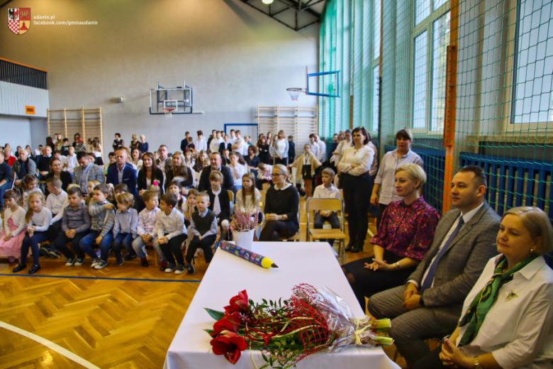 28 października br. odbyło się kolejne pasowanie pierwszaków, tym razem w Szkole Podstawowej w Udani