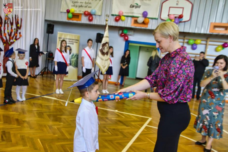 28 października br. odbyło się kolejne pasowanie pierwszaków, tym razem w Szkole Podstawowej w Udani