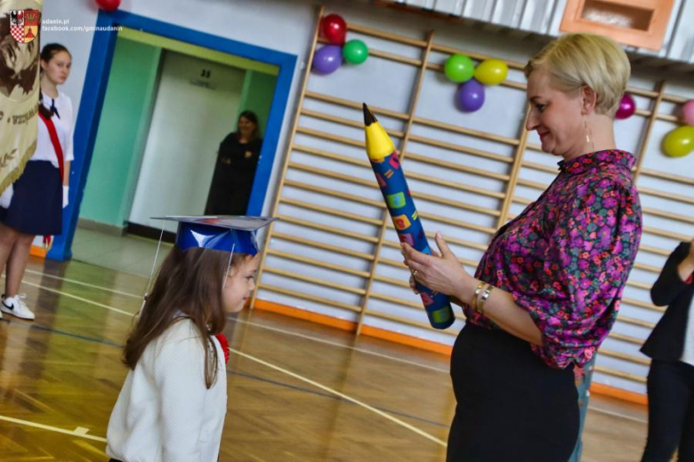 28 października br. odbyło się kolejne pasowanie pierwszaków, tym razem w Szkole Podstawowej w Udani