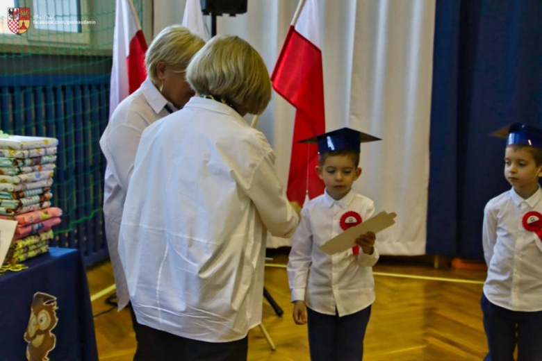 28 października br. odbyło się kolejne pasowanie pierwszaków, tym razem w Szkole Podstawowej w Udani