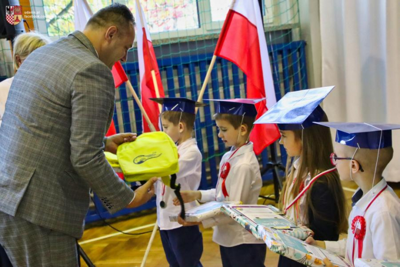 28 października br. odbyło się kolejne pasowanie pierwszaków, tym razem w Szkole Podstawowej w Udani