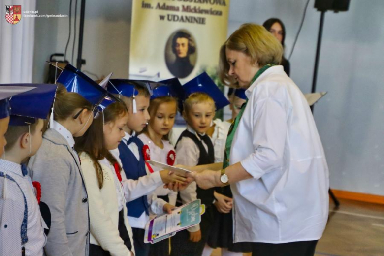 28 października br. odbyło się kolejne pasowanie pierwszaków, tym razem w Szkole Podstawowej w Udani