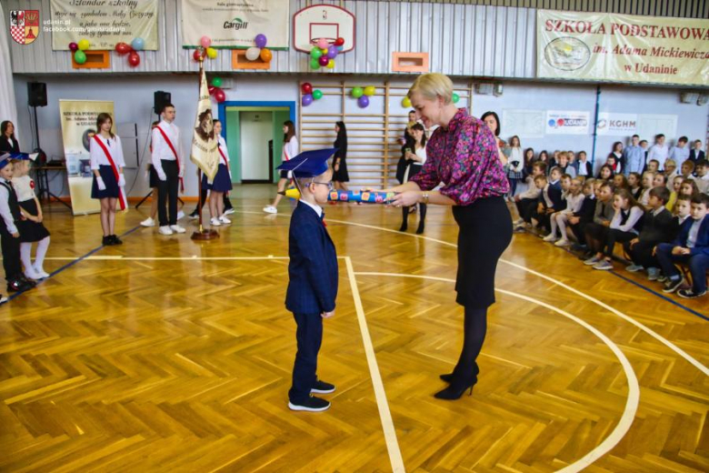 28 października br. odbyło się kolejne pasowanie pierwszaków, tym razem w Szkole Podstawowej w Udani