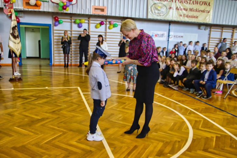 28 października br. odbyło się kolejne pasowanie pierwszaków, tym razem w Szkole Podstawowej w Udani