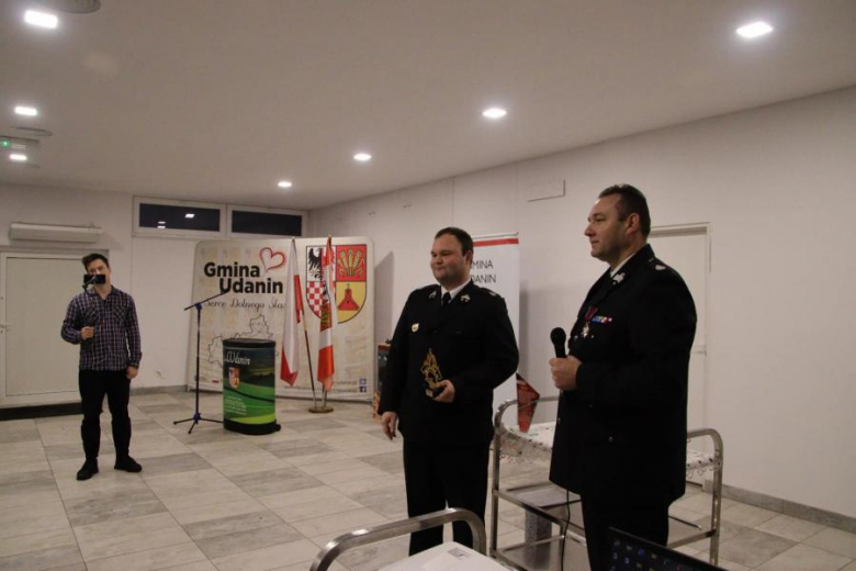 OSP Pichorowice z nowym samochodem