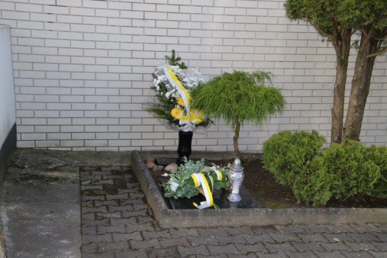 W Ujeździe Górnym uczczono 18. rocznicę śmierci Jana Pawła II