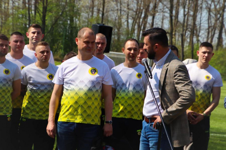 Otwarcie boiska w Różanej