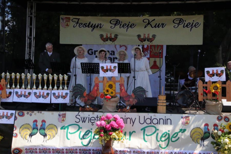XI Przegląd Zespołów Ludowych „Pieje Kur Pieje”