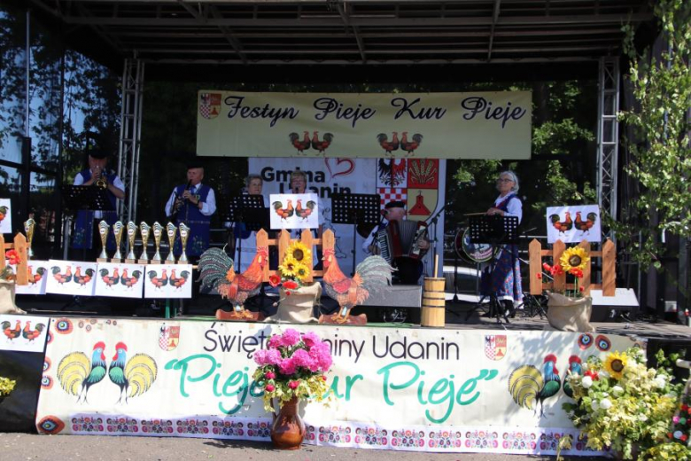 XI Przegląd Zespołów Ludowych „Pieje Kur Pieje”