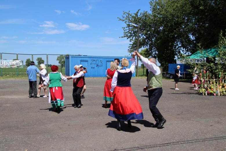XI Przegląd Zespołów Ludowych „Pieje Kur Pieje”