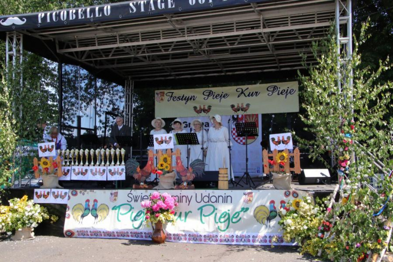 XI Przegląd Zespołów Ludowych „Pieje Kur Pieje”