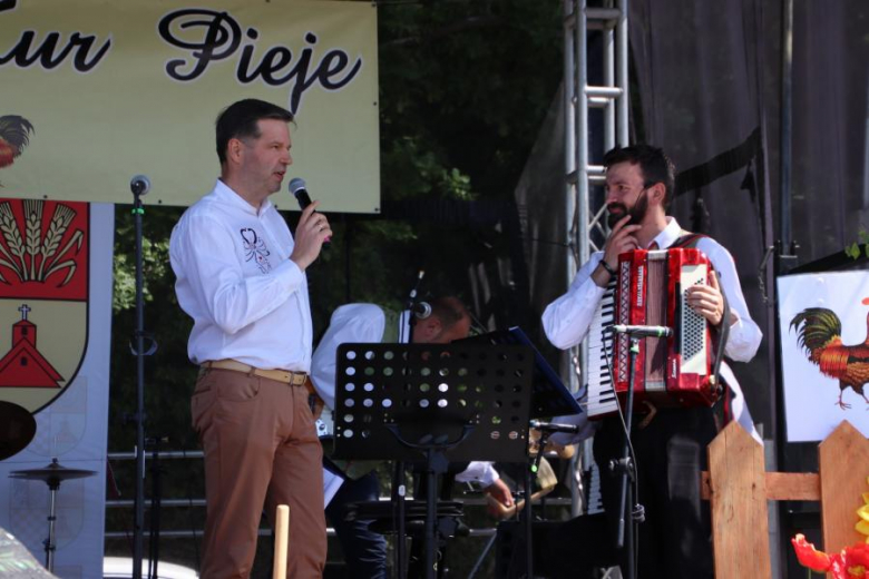 XI Przegląd Zespołów Ludowych „Pieje Kur Pieje”