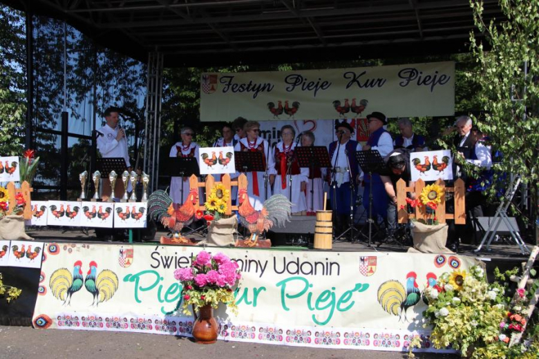 XI Przegląd Zespołów Ludowych „Pieje Kur Pieje”
