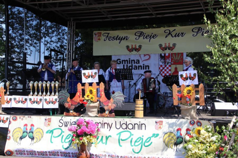 XI Przegląd Zespołów Ludowych „Pieje Kur Pieje”