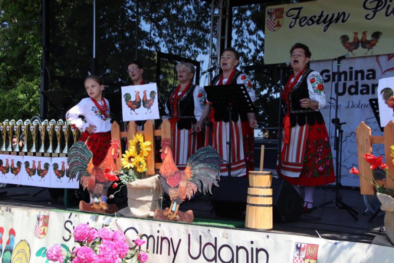 XI Przegląd Zespołów Ludowych „Pieje Kur Pieje”