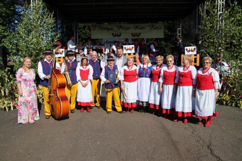 XI Przegląd Zespołów Ludowych „Pieje Kur Pieje”