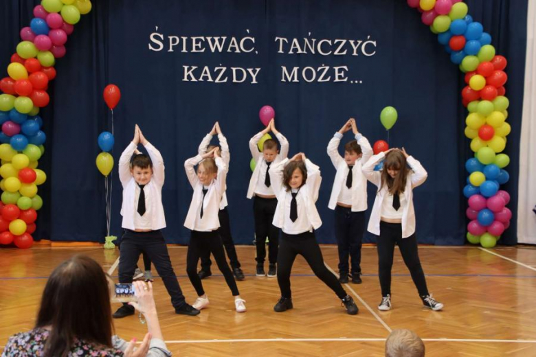 Dzień Talentów - Śpiewać, tańczyć każdy może...