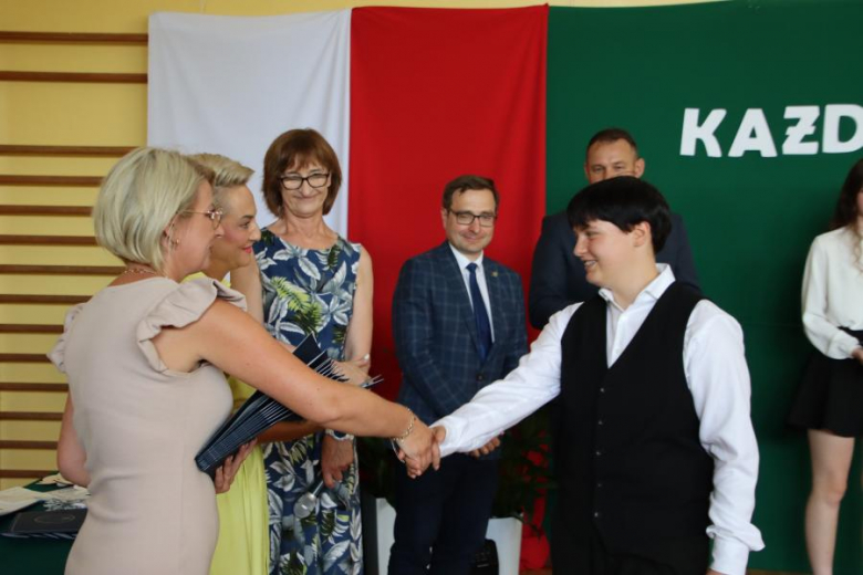 Zakończenie roku szkolnego w Szkole Podstawowej w Ujeździe Górnym 