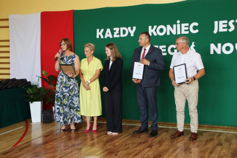 Zakończenie roku szkolnego w Szkole Podstawowej w Ujeździe Górnym 