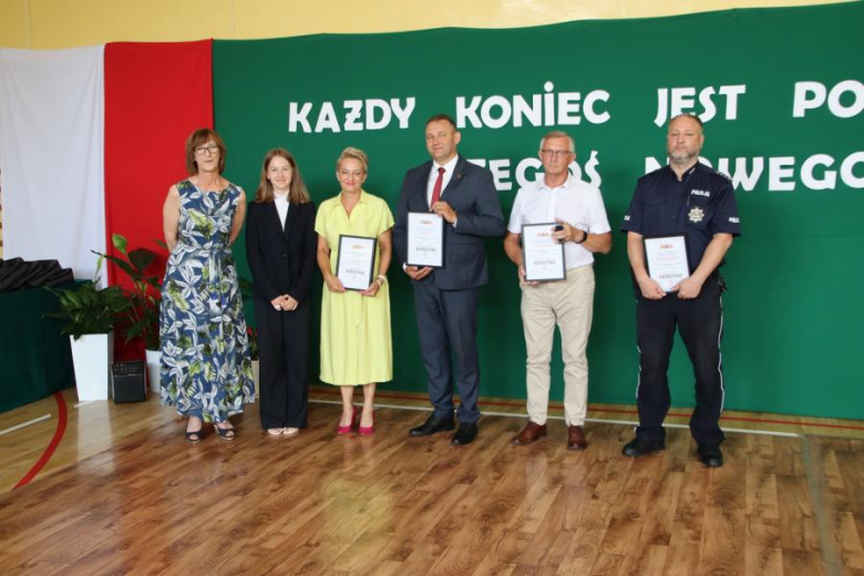 Zakończenie roku szkolnego w Szkole Podstawowej w Ujeździe Górnym 