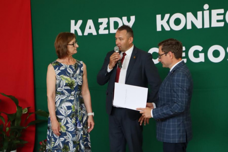 Zakończenie roku szkolnego w Szkole Podstawowej w Ujeździe Górnym 