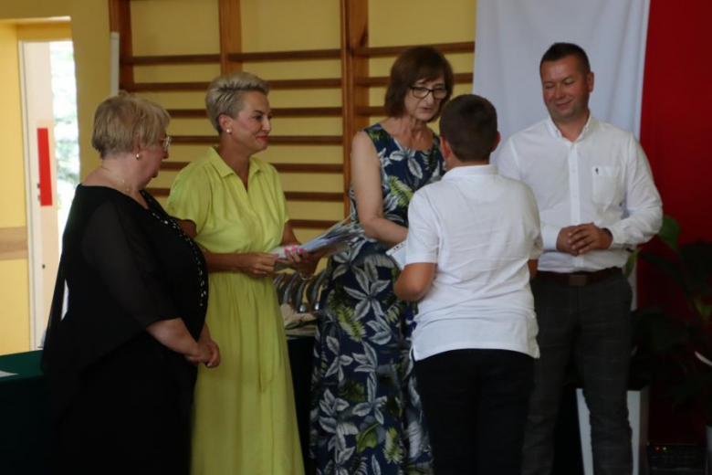 Zakończenie roku szkolnego w Szkole Podstawowej w Ujeździe Górnym 