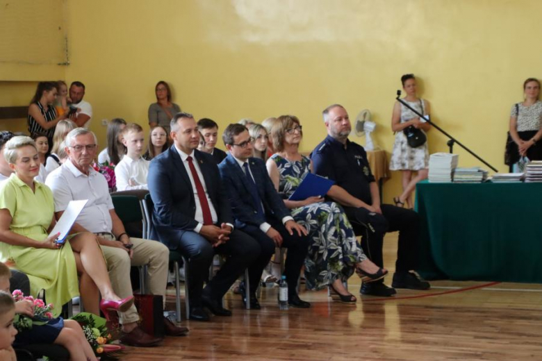 Zakończenie roku szkolnego w Szkole Podstawowej w Ujeździe Górnym 