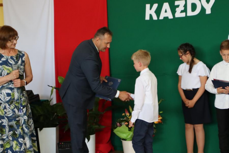 Zakończenie roku szkolnego w Szkole Podstawowej w Ujeździe Górnym 