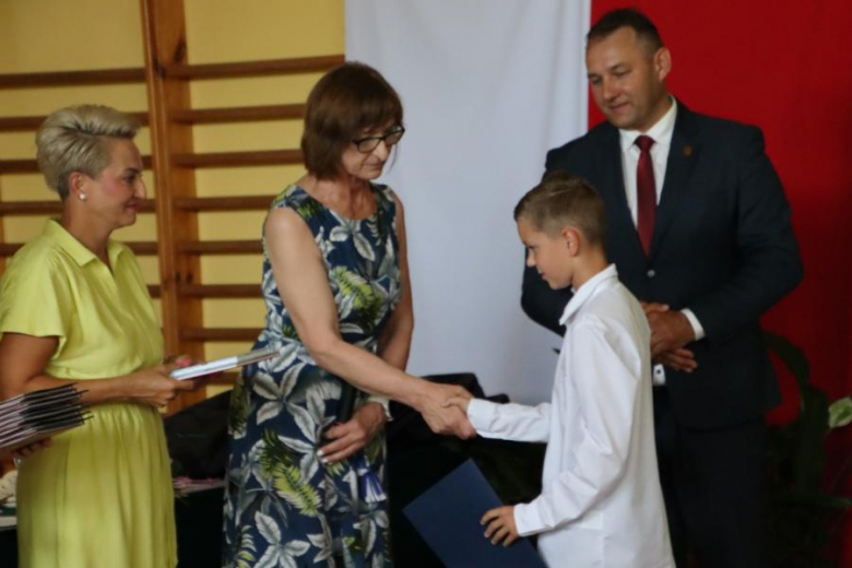 Zakończenie roku szkolnego w Szkole Podstawowej w Ujeździe Górnym 