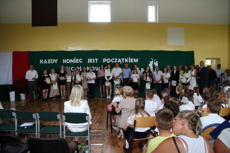 Zakończenie roku szkolnego w Szkole Podstawowej w Ujeździe Górnym 