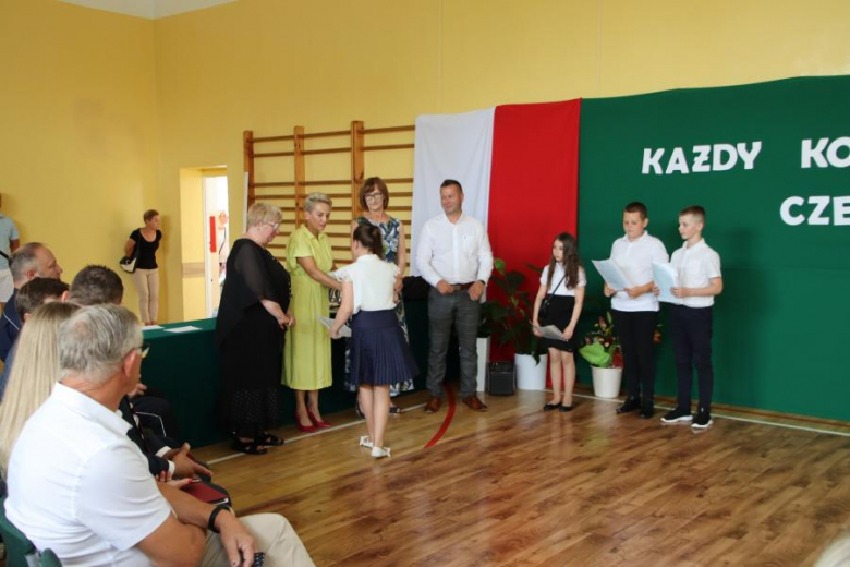 Zakończenie roku szkolnego w Szkole Podstawowej w Ujeździe Górnym 