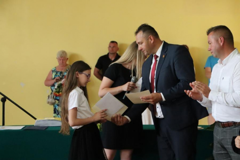 Zakończenie roku szkolnego w Szkole Podstawowej w Ujeździe Górnym 